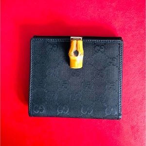 Authentic GUCCI bamboo clasp wallet 💵💶💴